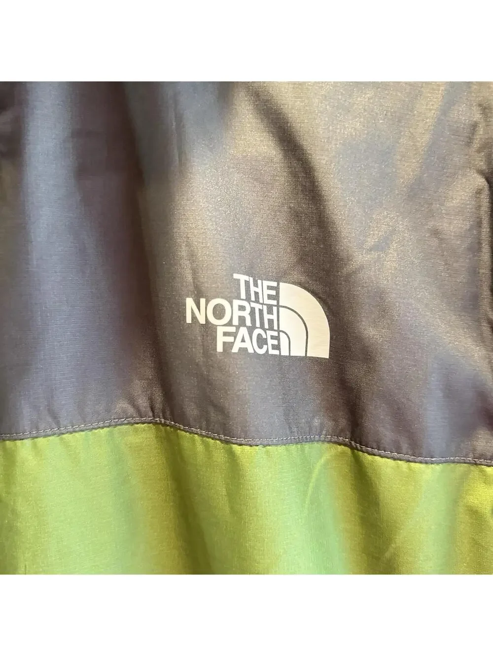 The North Face Men's Fanorak Windwall Windbreaker Jacket Green Gray Size Small